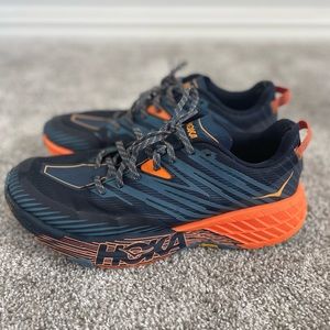 HOKA Speedgoat 4